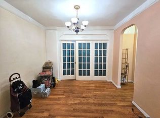 8306 Vietor Ave APT 3F, Flushing, NY