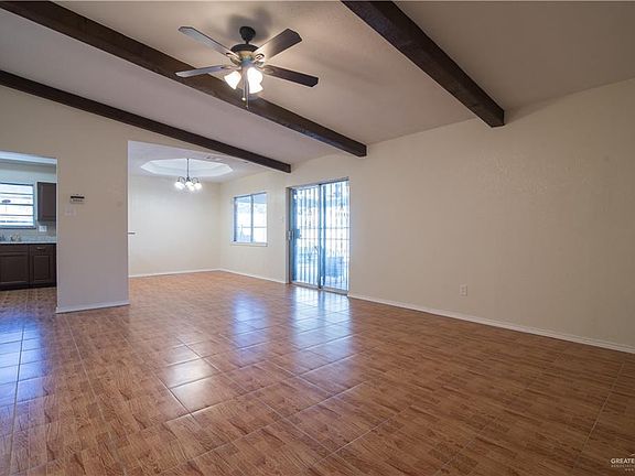 3rd image of 2704 Esperanza Ln