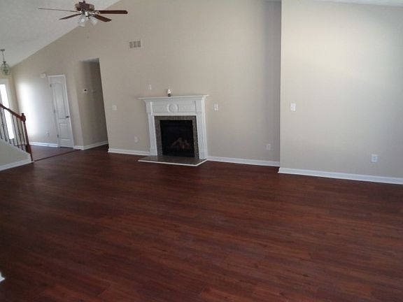 5th image of 2086 Peach Shoals Cir