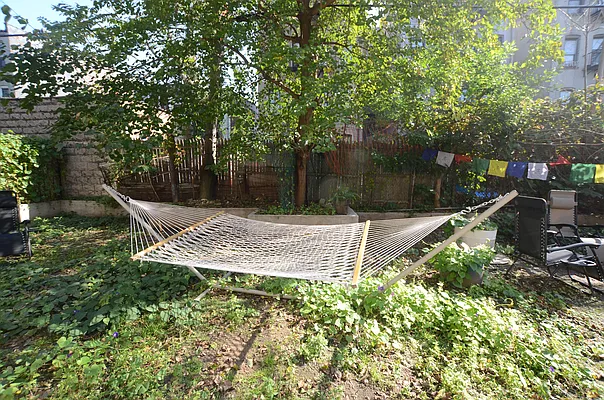 Rented by Miron Realty Group | media 102