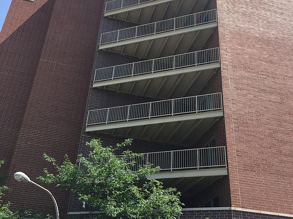 2nd image of 2272 S Archer Ave Unit 4C