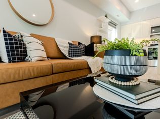 881 Grosvenor Ave #3, Winnipeg, MB R3M0M5