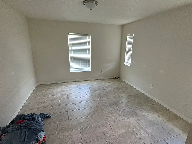 4505 E Walker St — Photo 11