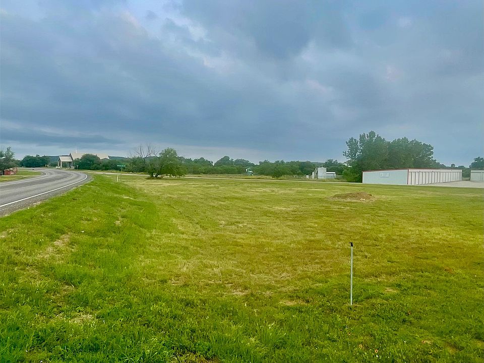 1st image of 303 N Fm 2353