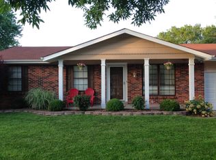 2269 Wincanton Rd, Saint Louis, MO 63129