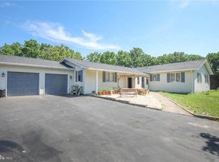 5509 Saint Peters Rd, Emmaus, PA 18049