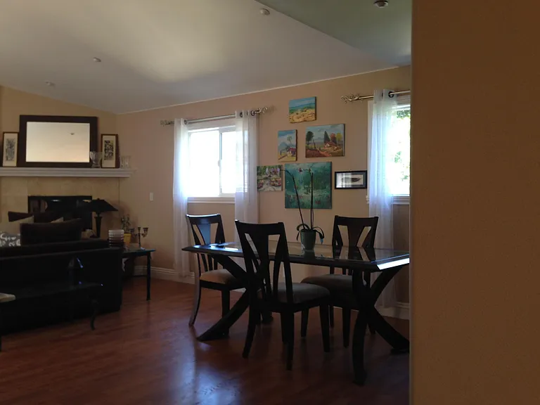 2119 Vanderbilt Ln — Photo 5