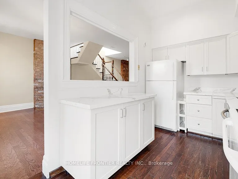 17 Teddington Park Ave W #3 — Photo 11