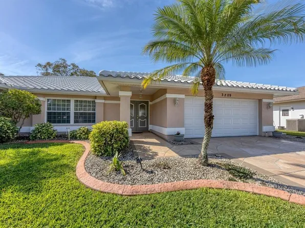 3209 Meadow Run Dr, Venice, FL 34293