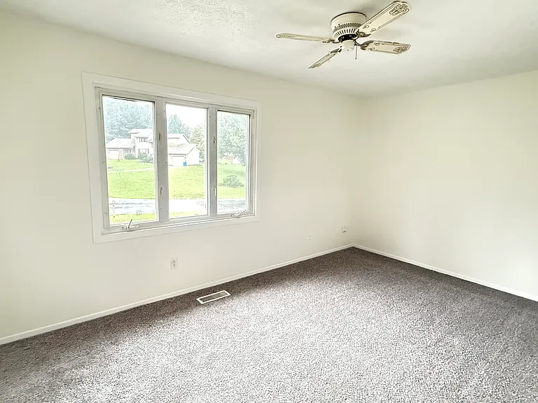 3963 Lake Vista Rd — Photo 8