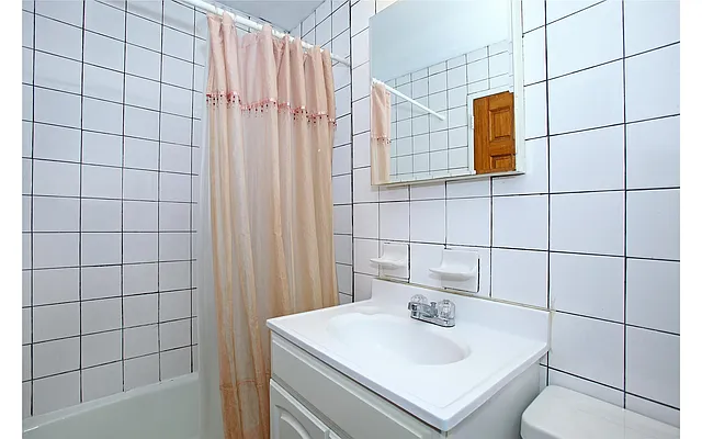 Sold by Douglas Elliman | media 14