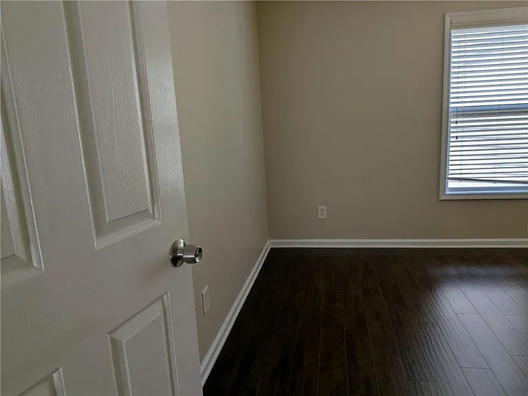 4624 Windale Dr — Photo 21