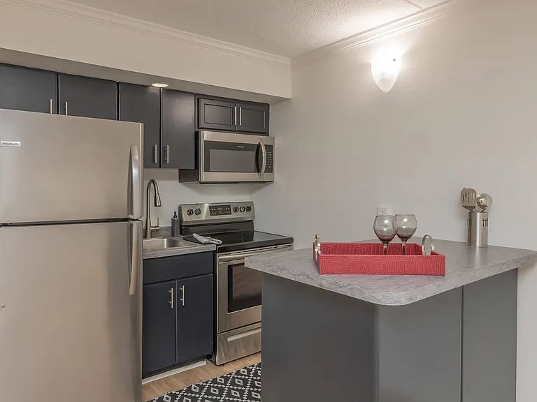 River Hills Flats -Studio, 1-Bedroom Flats in Hixson/Chattanooga TN! — Photo 1