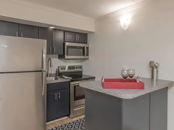 River Hills Flats, 2627 Hixson Pike #116, Chattanooga, TN 37415