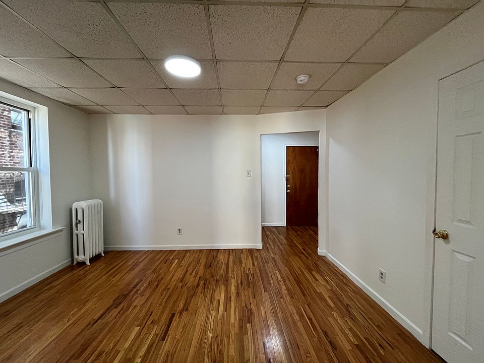 1st image of 177 W 48th St APT 7