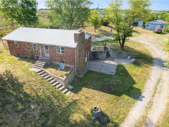 4783 County Road 5800, Cherryvale, KS 67335