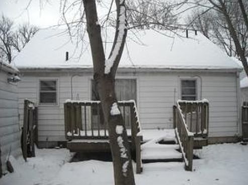 2nd image of 1834 Kenwood Ave
