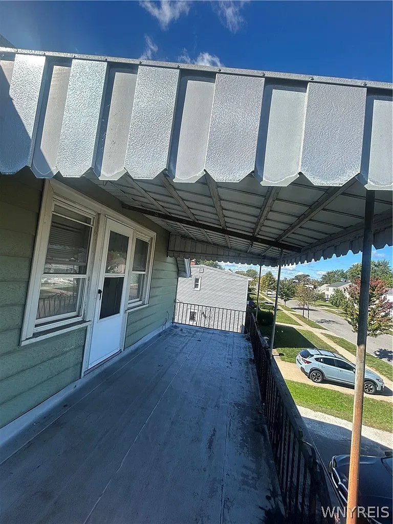 2 bed, 1.0 bath, 1000 sqft, $1,400 — Photo 3