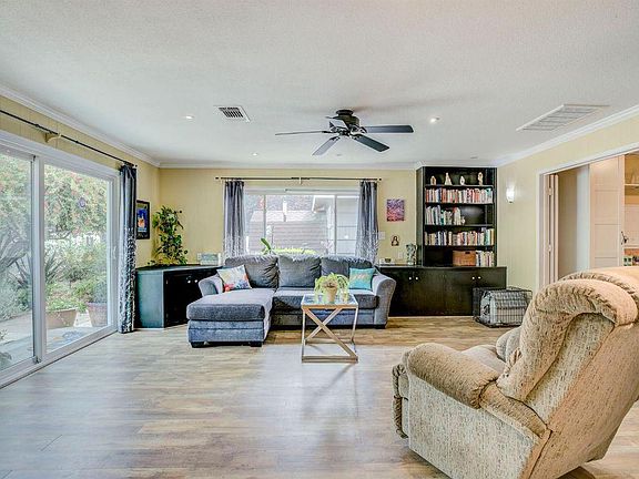 4th image of 3641 Pope Ave
