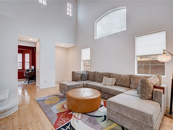 4th image of 6566 Chinatown St