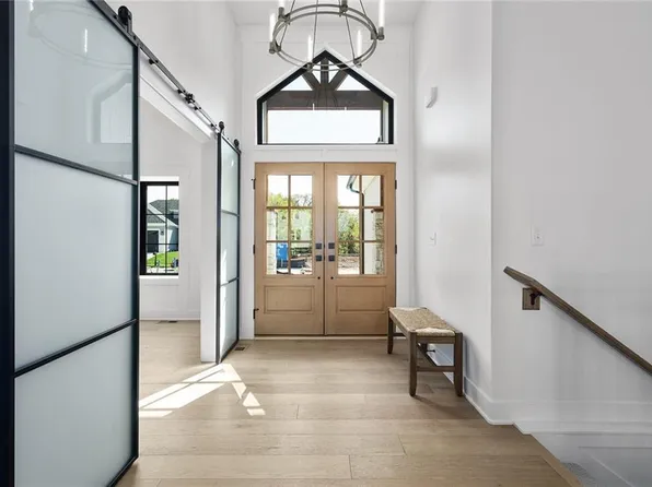 5119 NW Montebella Dr, Riverside, MO 64152