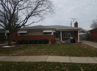 26806 Newport Ave, Warren, MI 48089
