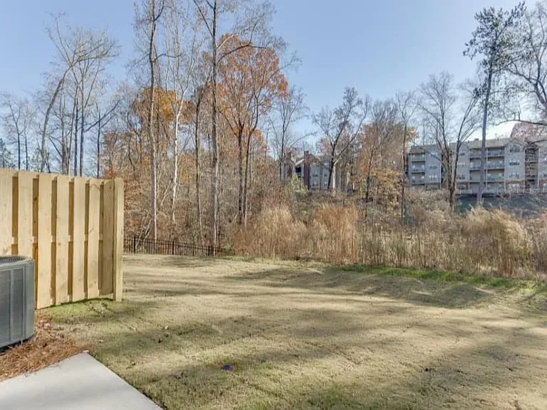 345 Collins Industrial Way — Photo 3