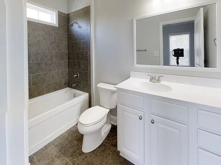 314 S Pine St #506 — Photo 9