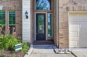 4 bed, 3.5 bath, 3141 sqft, $2,900 — Photo 2