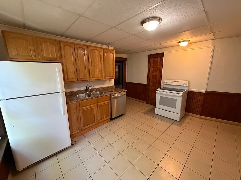 14 Perkins St #2