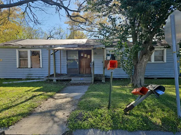 701 Breaux Aly, New Iberia, LA 70560