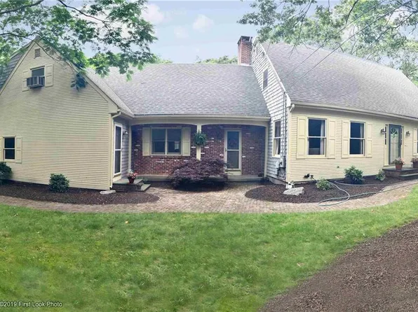 10 Aurora Rd, East Greenwich, RI 02818