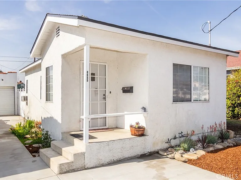 6655 Ben Ave — Photo 1