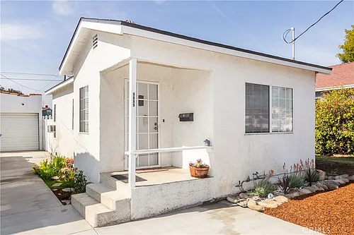 6655 Ben Ave Photo 1