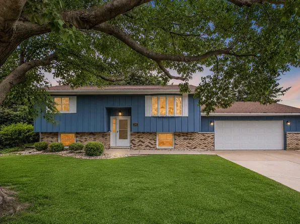 210 Dutch Ln, Metamora, IL 61548
