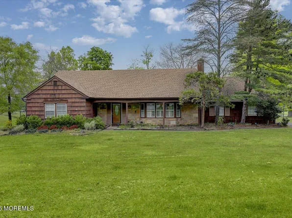 2 Steward Lane, Manalapan, NJ 07726