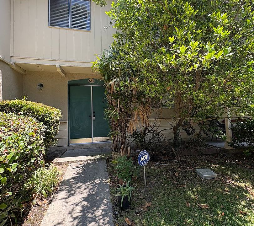 1st image of 617 E Matchwood Pl #617