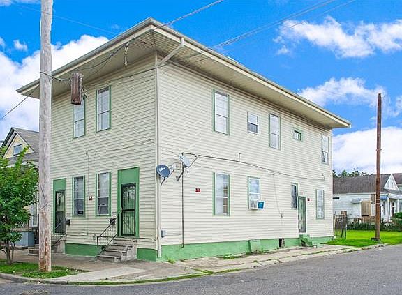 3rd image of 1630 S Liberty St