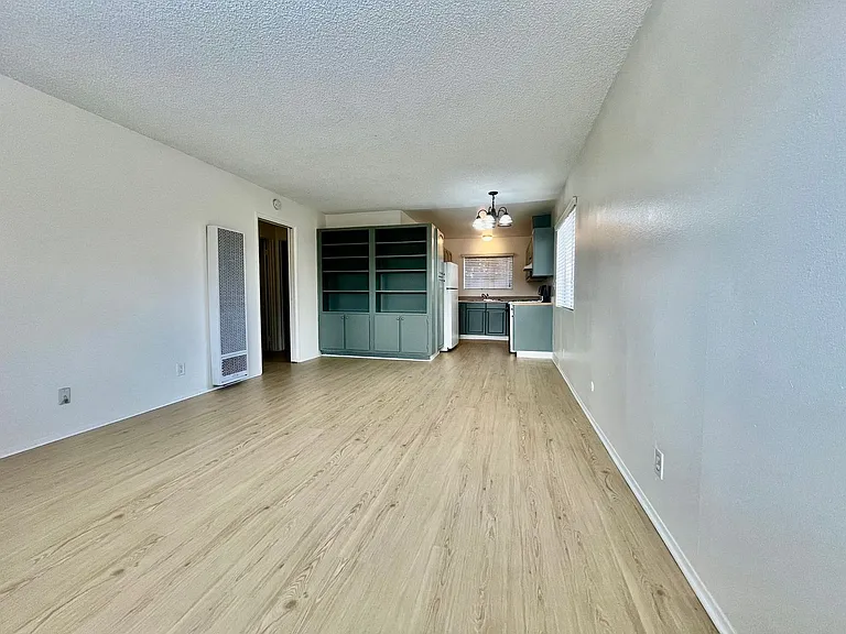 238 Davidson St — Photo 3