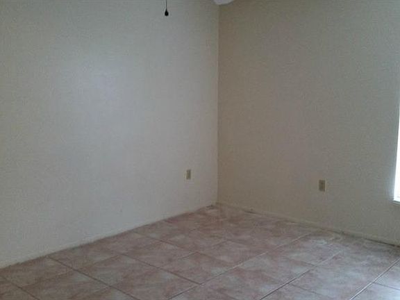 4th image of 14411 Hanging Moss Cir APT 101