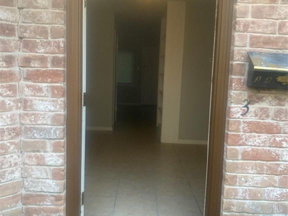 4th image of 3862 Willow Springs Ln