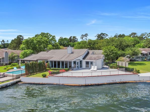 35 Lakeview Vlg