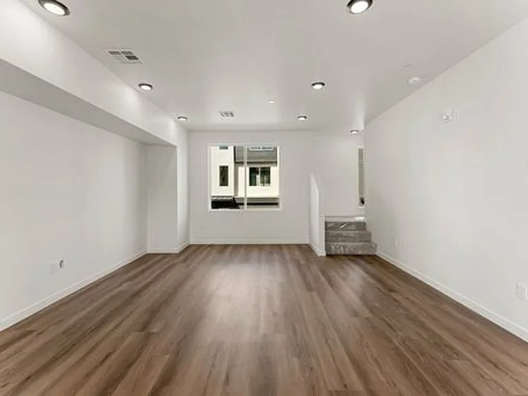 Coal Creek Townhomes — Photo 96