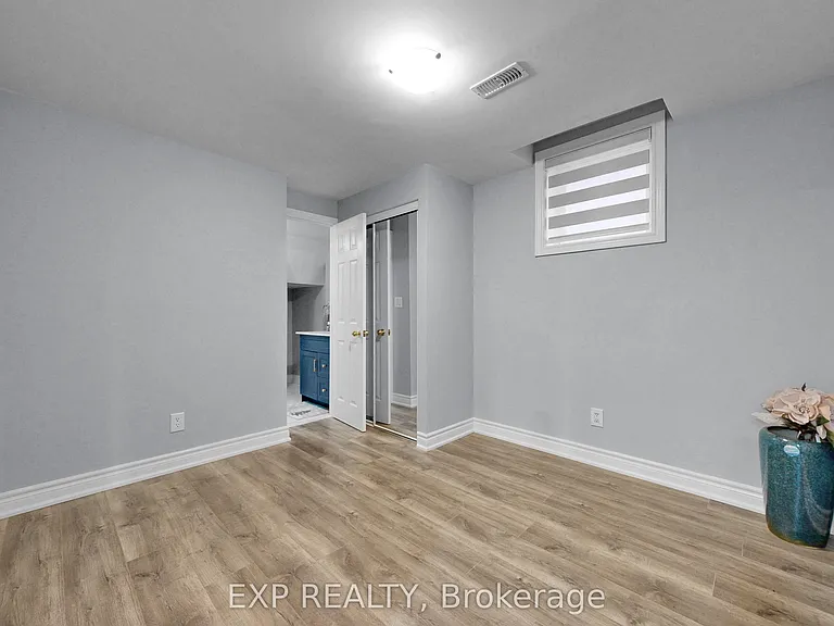 50 Walford Rd #LOWER — Photo 19