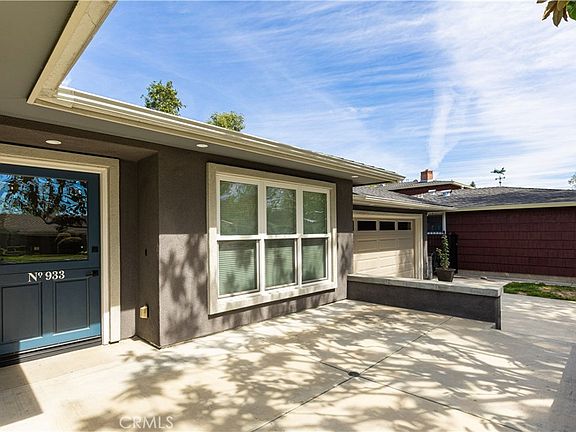 5th image of 933 W Riviera Dr