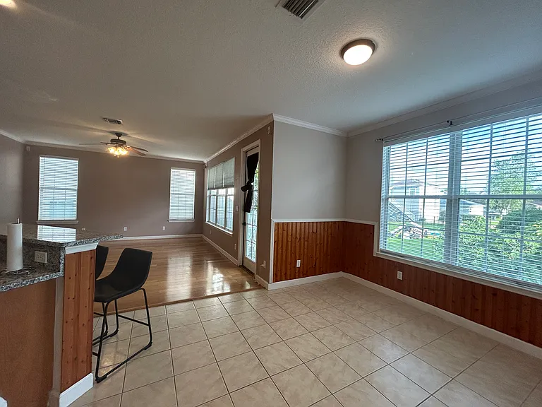 2549 Twain Dr — Photo 22