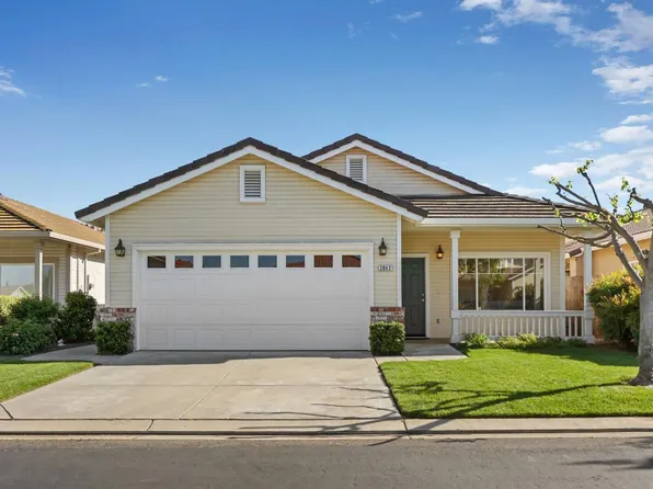 2042 Spring Blossom Ln, Turlock, CA 95382