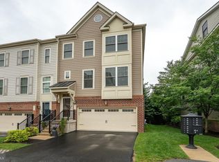 210 Skylar Ln, Wayne, PA 19087