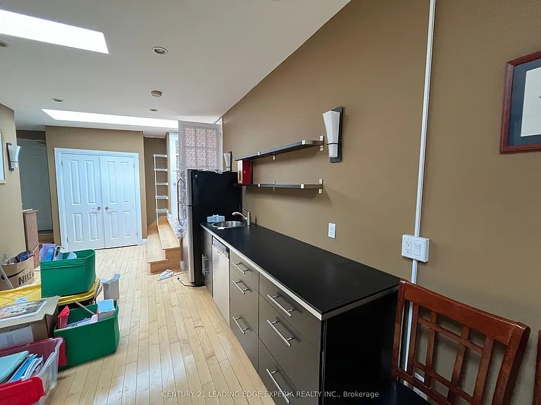5 Southdale Dr — Photo 10