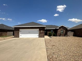 909 Almond Tree Ln, Clovis, NM 88101